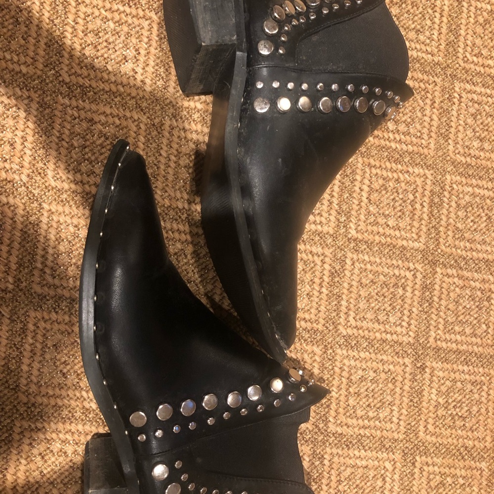 Black leather studded pointed boots